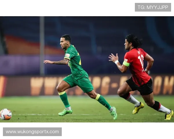 任意球判罚争议多因什么细节被裁判忽略？