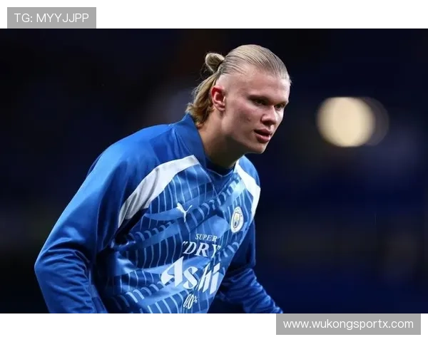 凯恩 vs 哈兰德：中锋全能性与终结专精的核心差异在哪？