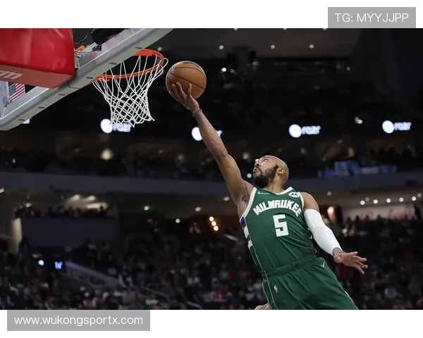 坎宁安利用挡拆创造投篮机会，显著提升球队进攻效率