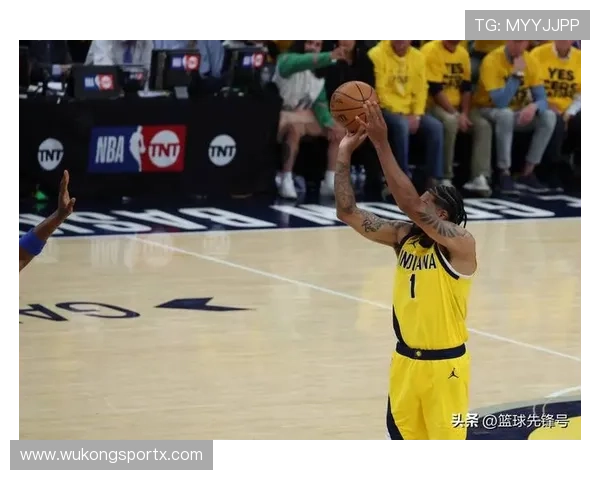 哈利伯顿利用挡拆创造空间 提升三分效率打破季后赛生涯纪录