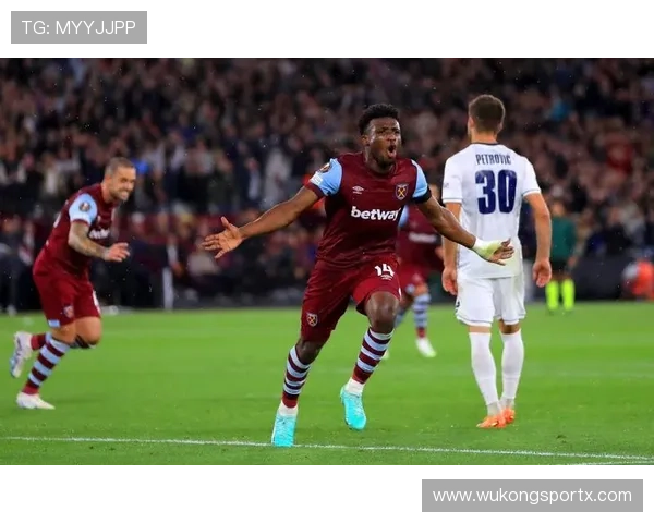 库杜斯在西汉姆体系中的战术角色与定位解析